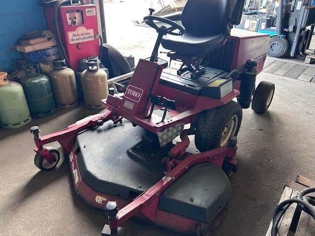 Toro 223D Groundmaster FRONTAL - Косачка за трева: снимка 4 Toro 223D Groundmaster FRONTAL - Косачка за трева: снимка 4
