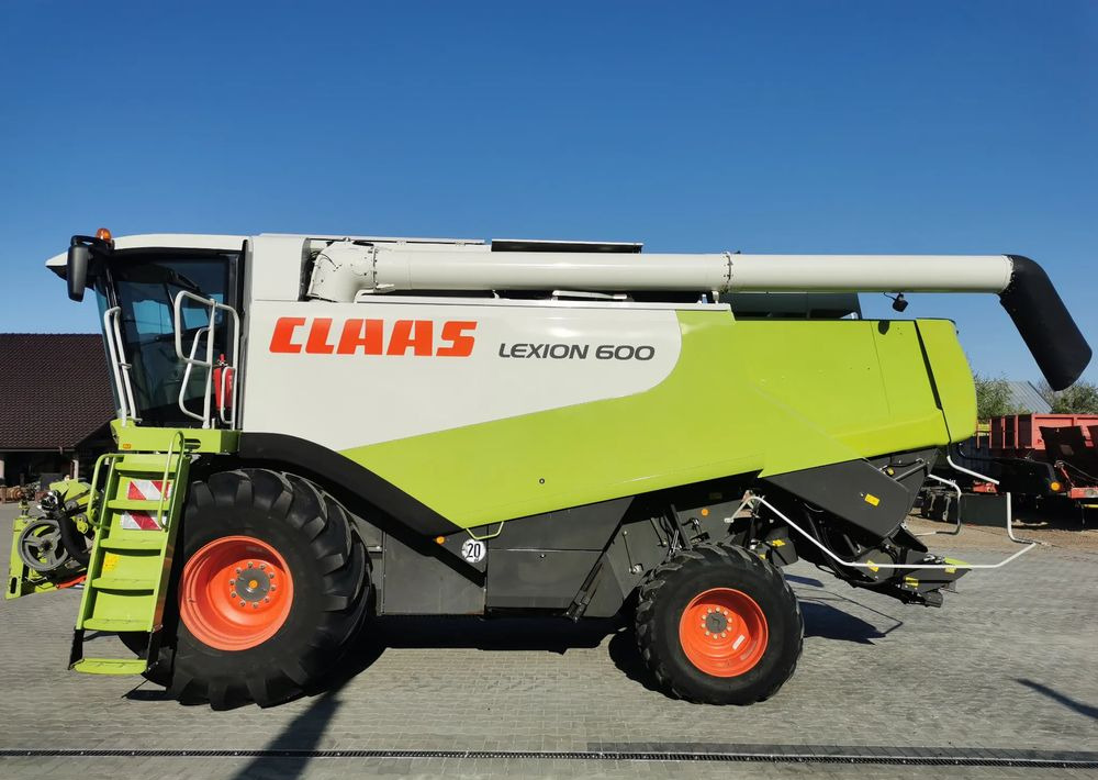 Claas Lexion 600 - Зърнокомбайн: снимка 2 Claas Lexion 600 - Зърнокомбайн: снимка 2