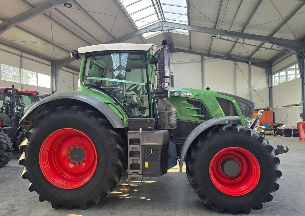 Fendt 828 S4 ProfiPlus - Трактор: снимка 5 Fendt 828 S4 ProfiPlus - Трактор: снимка 5