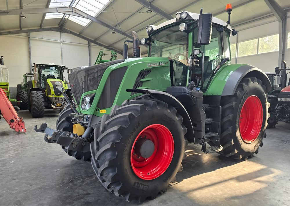 Fendt 828 S4 ProfiPlus - Трактор: снимка 1 Fendt 828 S4 ProfiPlus - Трактор: снимка 1