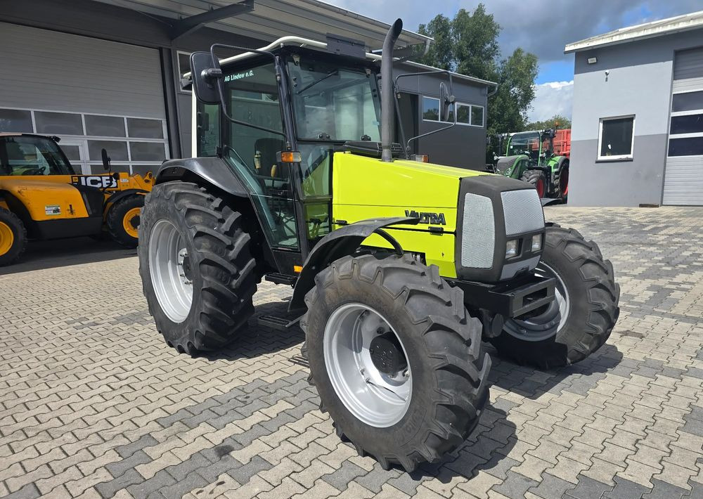 Valtra 800 - Трактор: снимка 1 Valtra 800 - Трактор: снимка 1