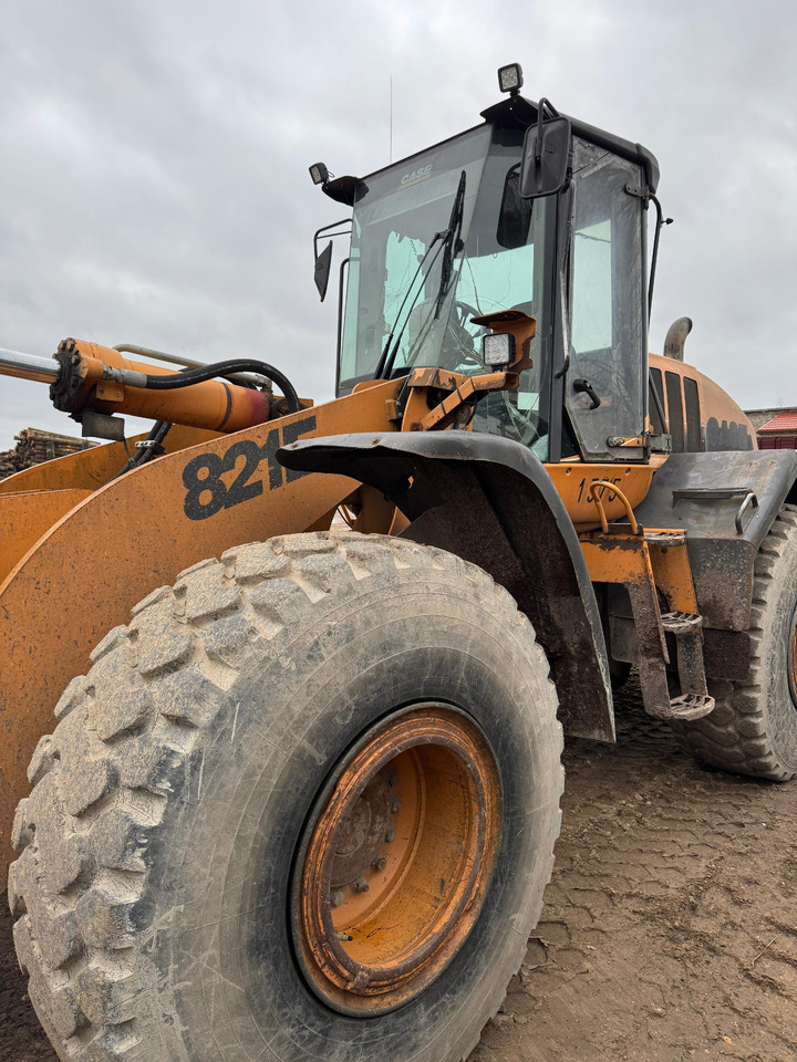 CASE 821E - Колесен товарач: снимка 4 CASE 821E - Колесен товарач: снимка 4