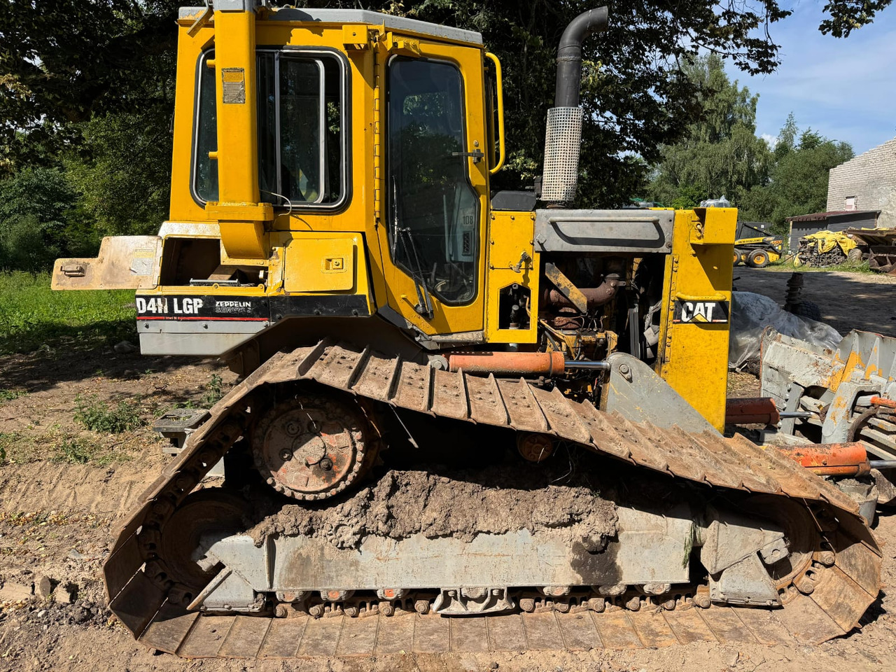 CATERPILLAR D4H LGP - Булдозер: снимка 1 CATERPILLAR D4H LGP - Булдозер: снимка 1