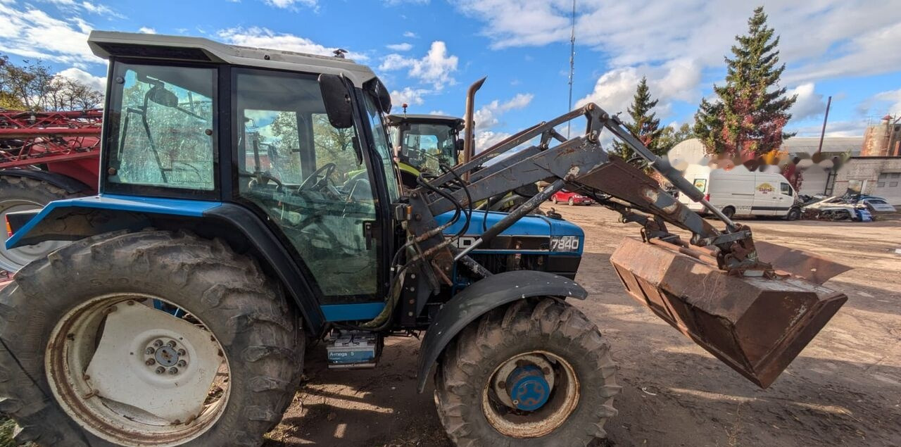 Ford 7840 - Трактор: снимка 4 Ford 7840 - Трактор: снимка 4