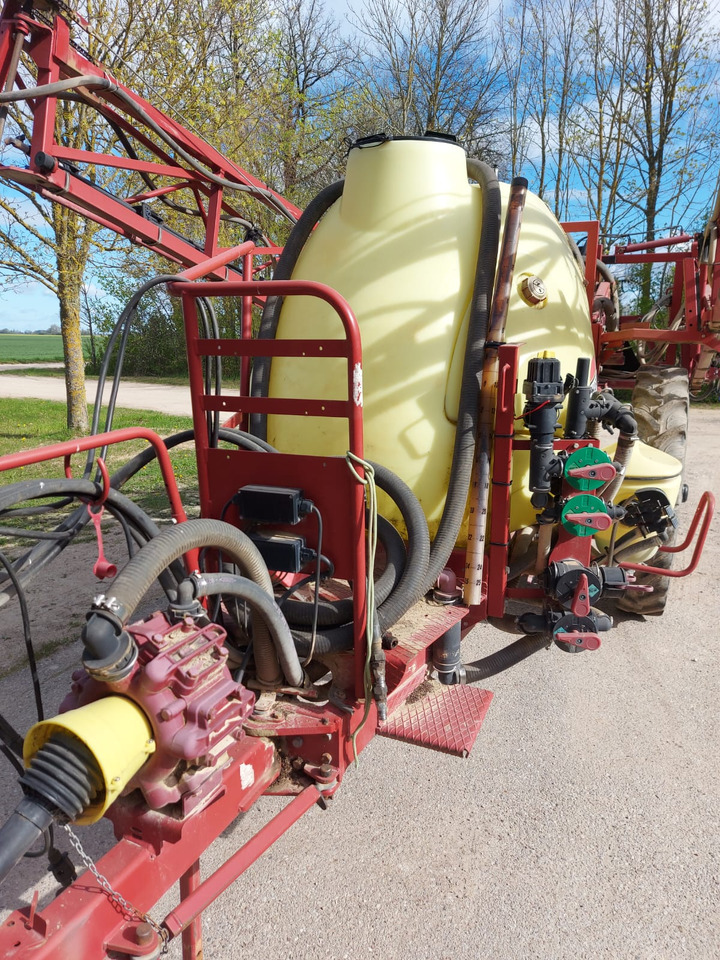 HARDI Ranger 2500 - Прикачна пръскачка: снимка 2 HARDI Ranger 2500 - Прикачна пръскачка: снимка 2