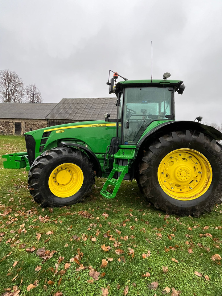 John Deere 8530 - Трактор: снимка 1 John Deere 8530 - Трактор: снимка 1