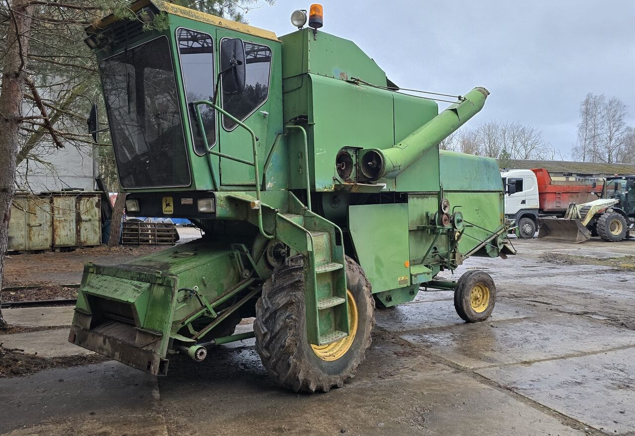 John Deere 955 A1 - Зърнокомбайн: снимка 1 John Deere 955 A1 - Зърнокомбайн: снимка 1