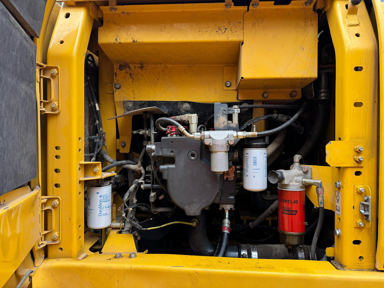 KOMATSU PC210LC-11 - Верижен багер: снимка 3 KOMATSU PC210LC-11 - Верижен багер: снимка 3