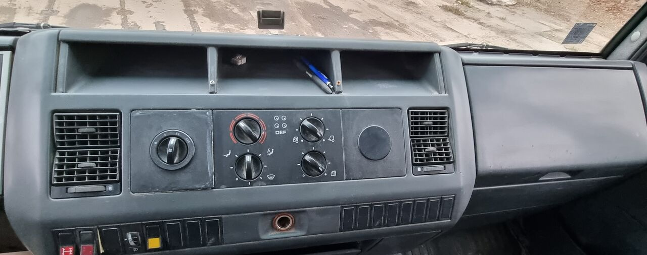 Самосвал камион, Камион с кран MAN 15.224: снимка 22