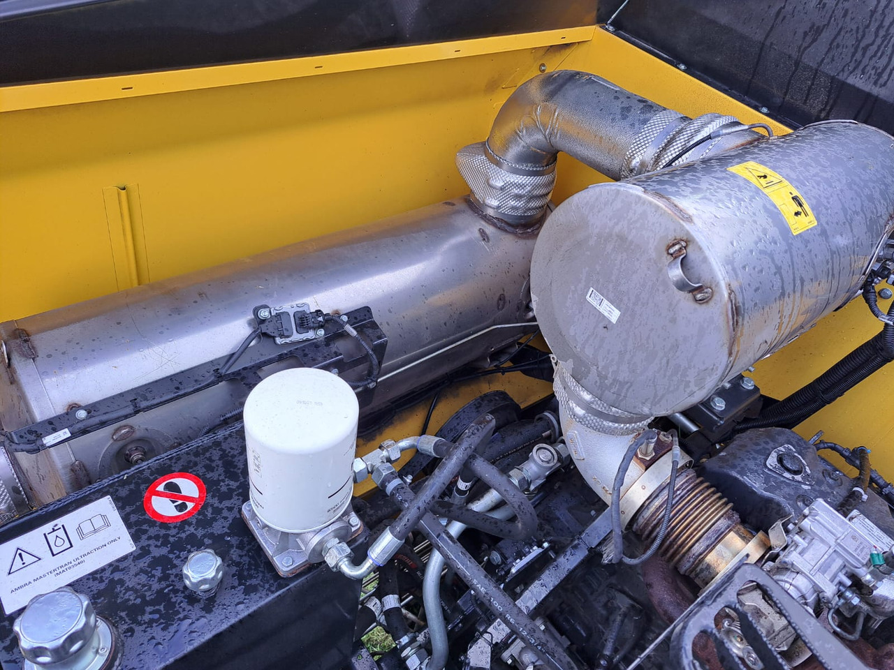 NEW HOLLAND TC 5.90 - Зърнокомбайн: снимка 5 NEW HOLLAND TC 5.90 - Зърнокомбайн: снимка 5