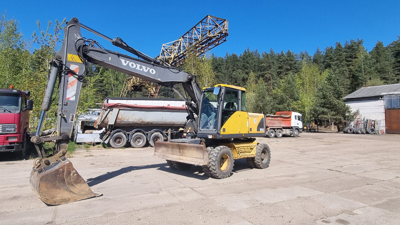 Volvo EW160 - Колесен багер: снимка 1 Volvo EW160 - Колесен багер: снимка 1