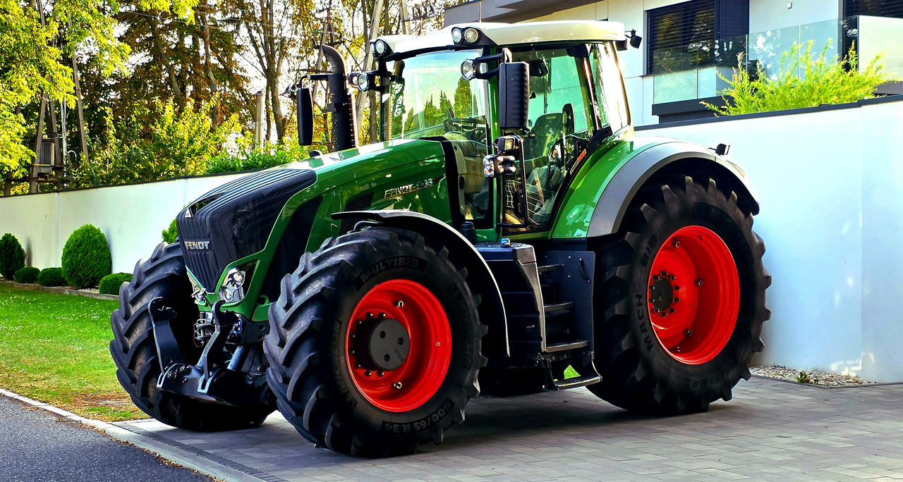 Fendt 933 S4 Profi Plus - Трактор: снимка 1 Fendt 933 S4 Profi Plus - Трактор: снимка 1