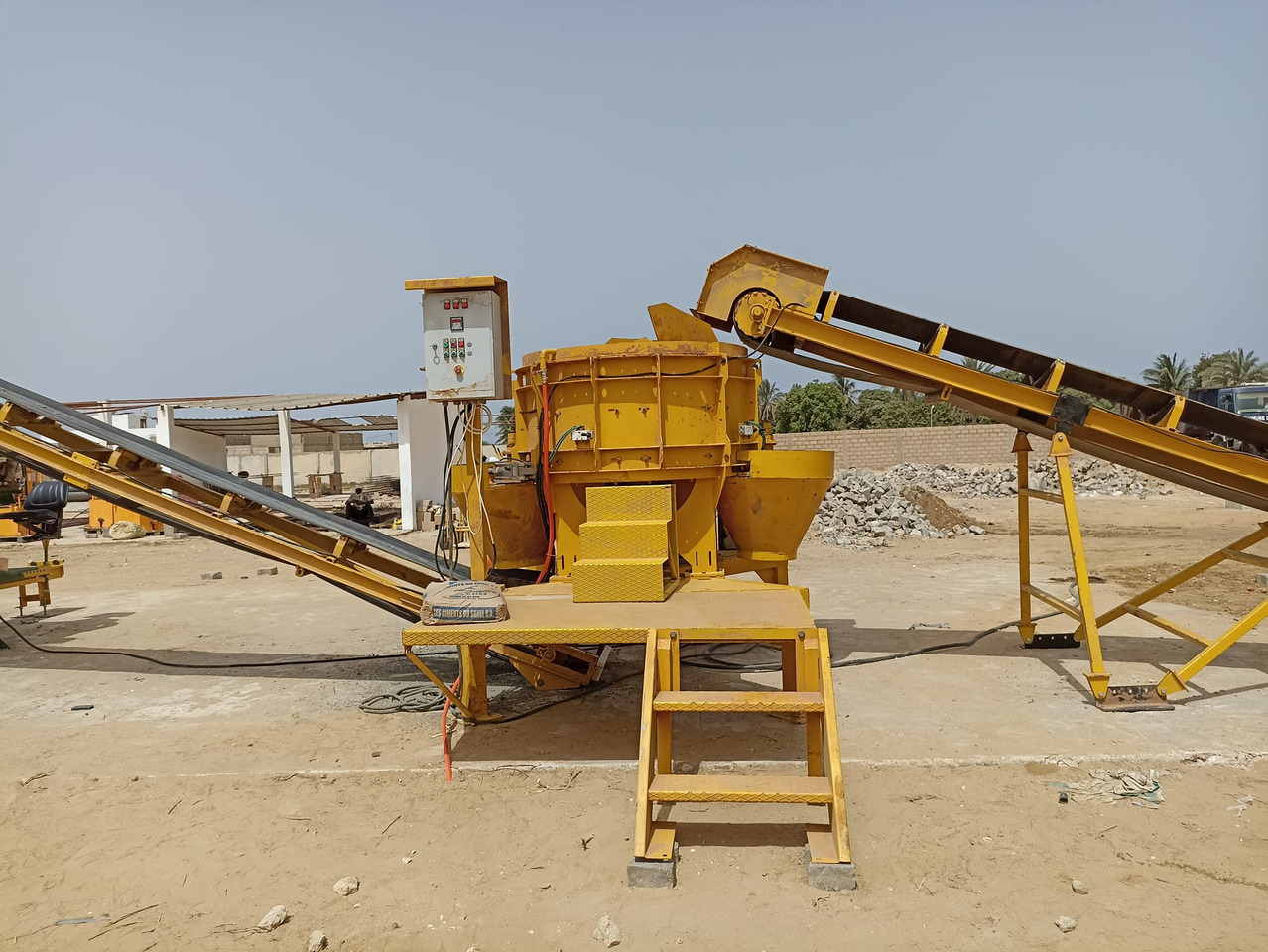 Economic Block Making Machine - Машина за бетонни блокчета: снимка 4 Economic Block Making Machine - Машина за бетонни блокчета: снимка 4