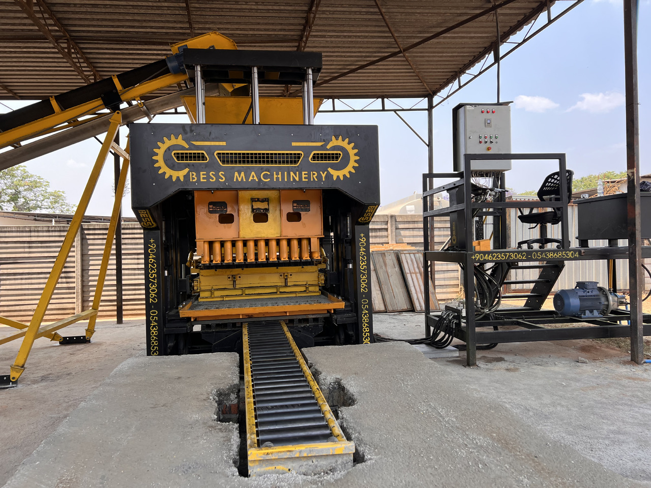 PRS-600 Semi-Automatic Concrete Block Machine - Машина за бетонни блокчета: снимка 1 PRS-600 Semi-Automatic Concrete Block Machine - Машина за бетонни блокчета: снимка 1