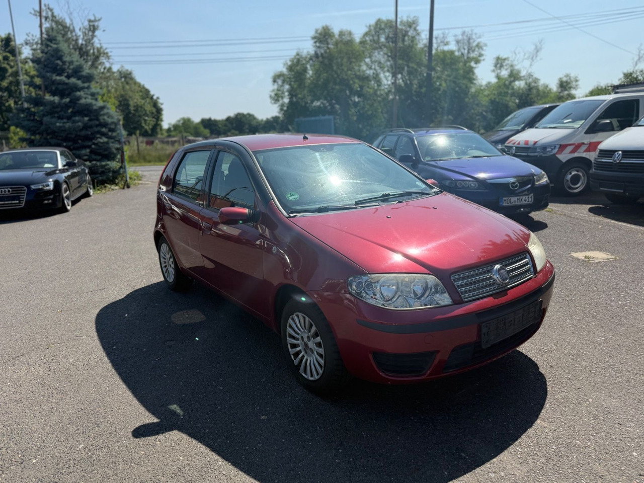 Fiat Punto Aktueller HU Motorschaden - Седан: снимка 2 Fiat Punto Aktueller HU Motorschaden - Седан: снимка 2
