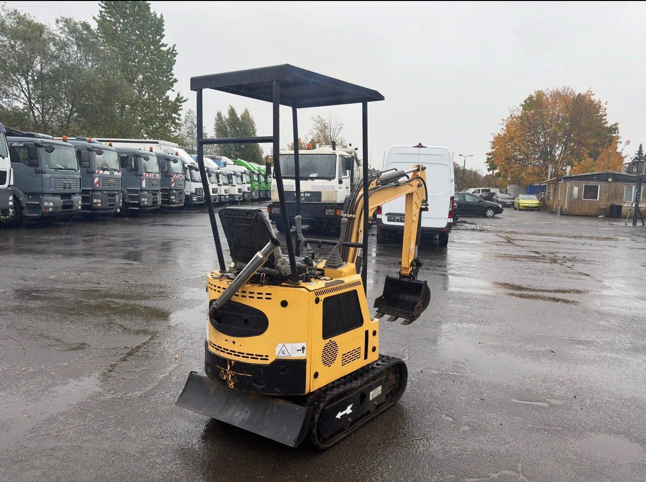 - Мини багер: снимка 4 - Мини багер: снимка 4