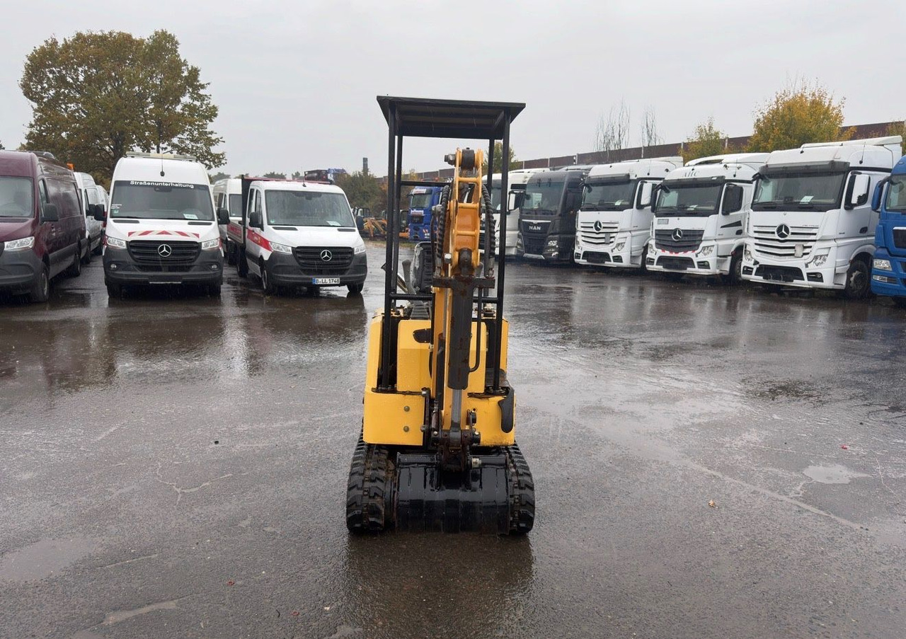 - Мини багер: снимка 1 - Мини багер: снимка 1