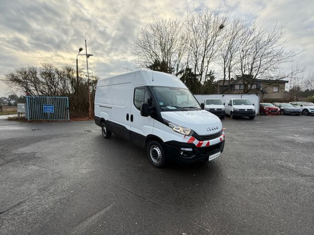 Iveco Daily Kasten HKa 35 S - Товарен бус: снимка 2 Iveco Daily Kasten HKa 35 S - Товарен бус: снимка 2