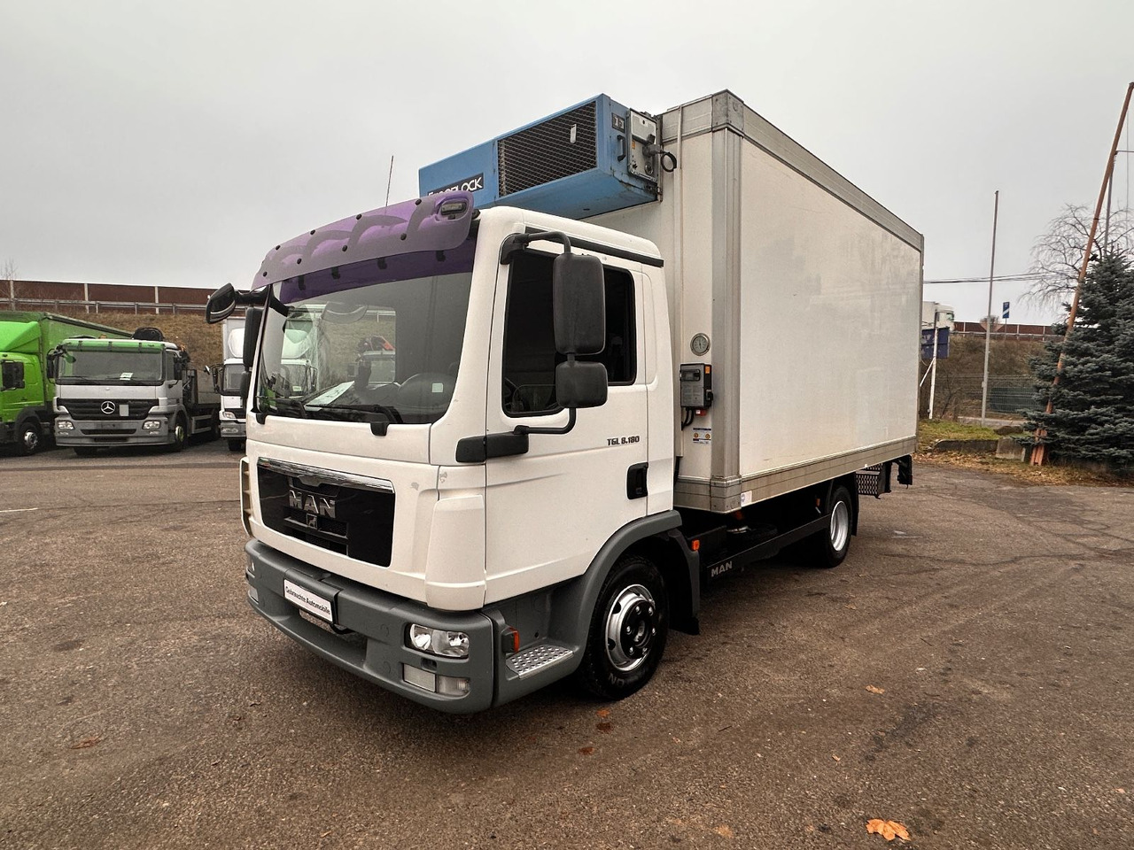 MAN TGL 8.180 Kühlkoffer Lbw - Рефрижератор камион: снимка 3 MAN TGL 8.180 Kühlkoffer Lbw - Рефрижератор камион: снимка 3