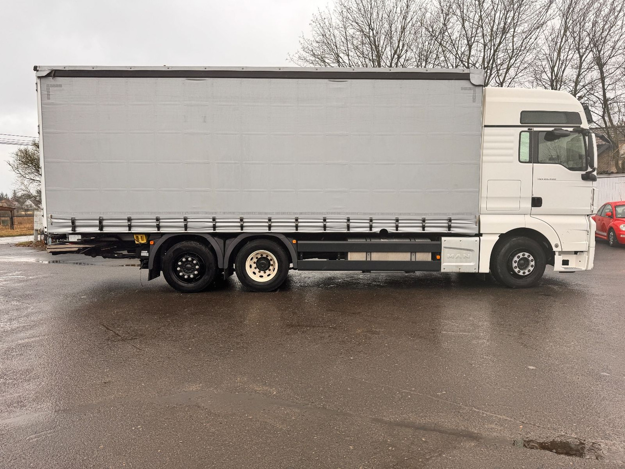 MAN TGX 26.460 Jumbo - Камион с брезент: снимка 5 MAN TGX 26.460 Jumbo - Камион с брезент: снимка 5
