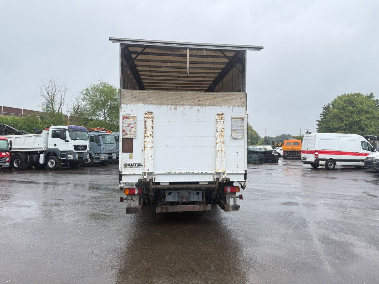 Mercedes-Benz Atego 1222 LbW Klima - Камион с брезент: снимка 4 Mercedes-Benz Atego 1222 LbW Klima - Камион с брезент: снимка 4