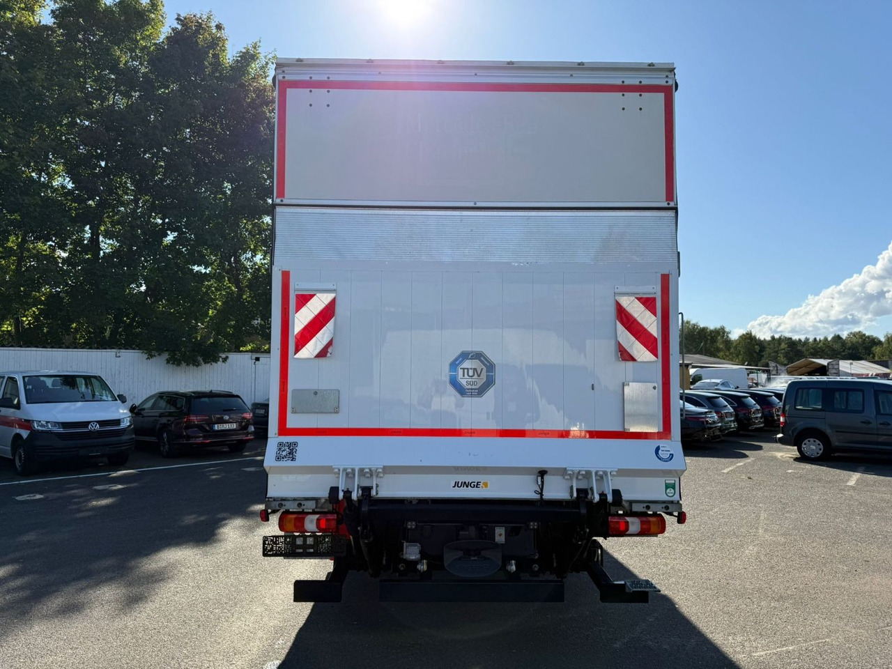 Mercedes-Benz Atego 1224 18 tkm - Камион фургон: снимка 4 Mercedes-Benz Atego 1224 18 tkm - Камион фургон: снимка 4