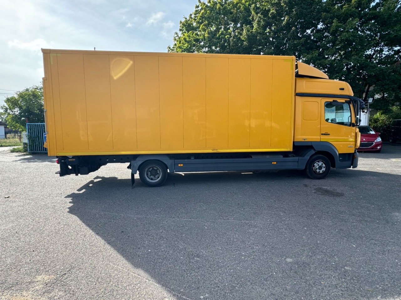 Mercedes-Benz Atego 823 Klima Tempomat - Lbw - Schlafplatz - Камион фургон: снимка 5 Mercedes-Benz Atego 823 Klima Tempomat - Lbw - Schlafplatz - Камион фургон: снимка 5