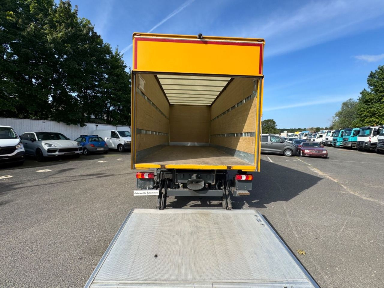 Камион фургон Mercedes-Benz Atego 823 Klima Tempomat - Lbw - Schlafplatz: снимка 9