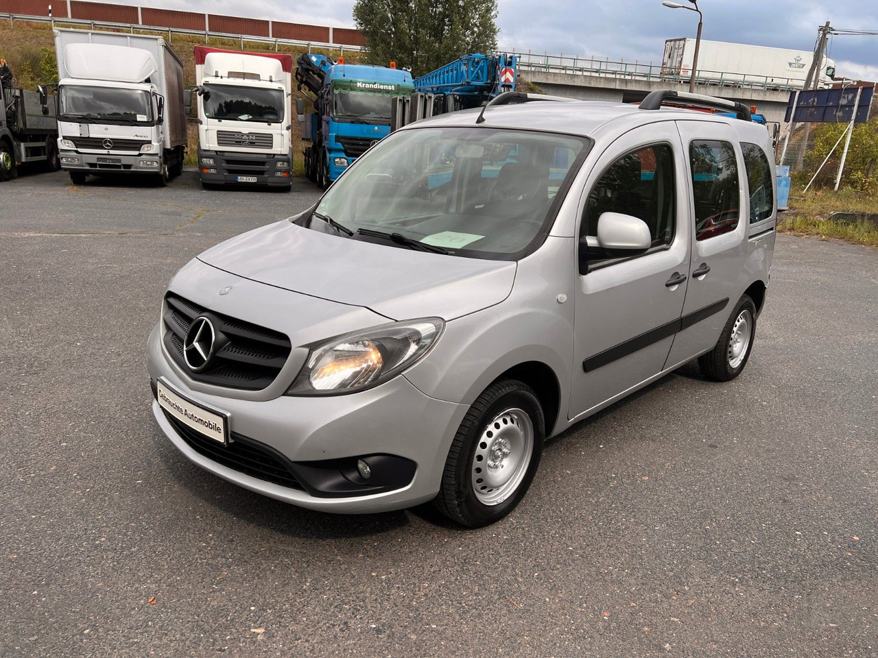 Mercedes-Benz Citan Kombi 111 CDI lang - Пътнически бус: снимка 3 Mercedes-Benz Citan Kombi 111 CDI lang - Пътнически бус: снимка 3