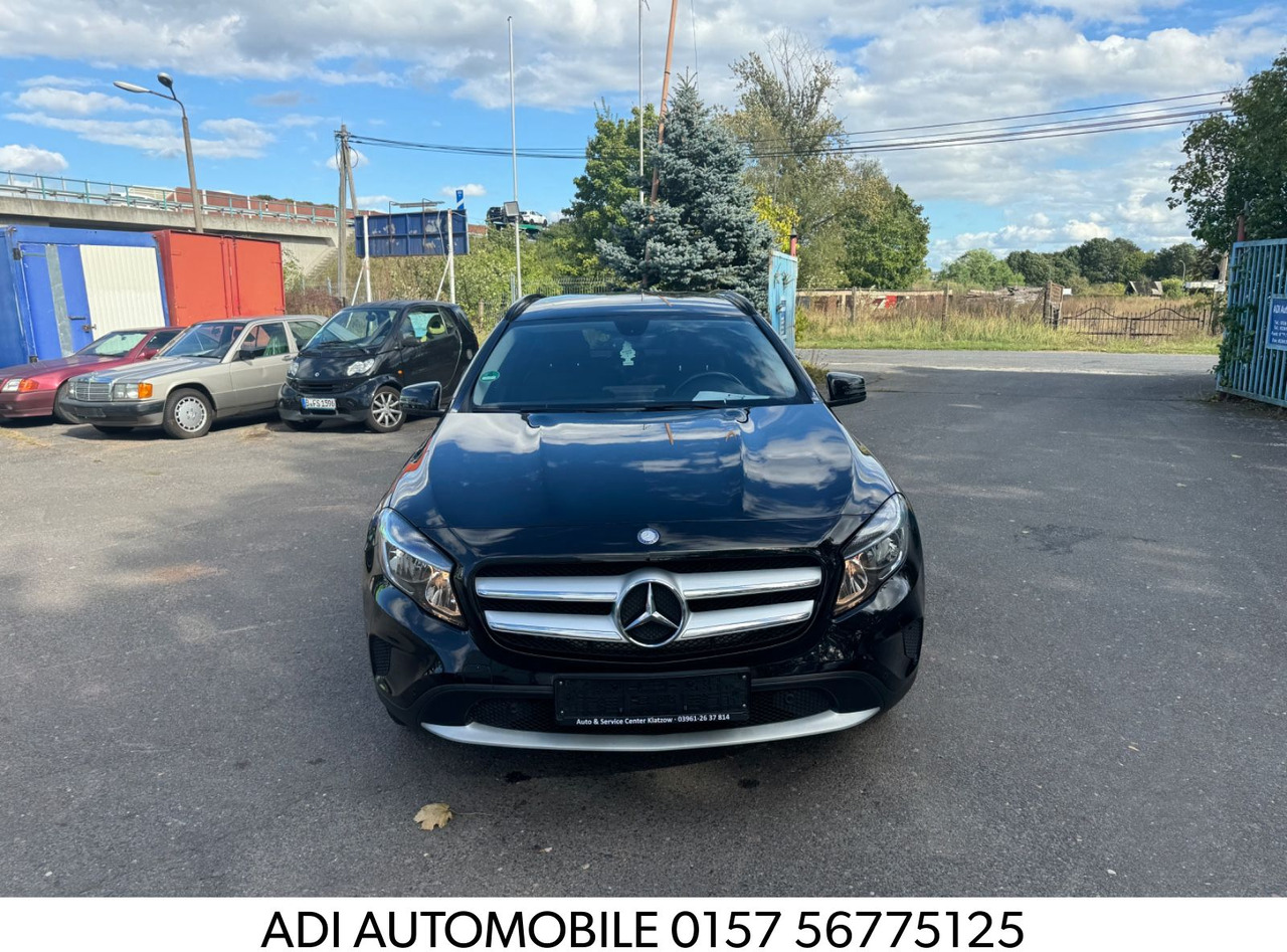 Mercedes-Benz GLA 200 GLA -Klasse GLA 200 CDI / d - Седан: снимка 1 Mercedes-Benz GLA 200 GLA -Klasse GLA 200 CDI / d - Седан: снимка 1