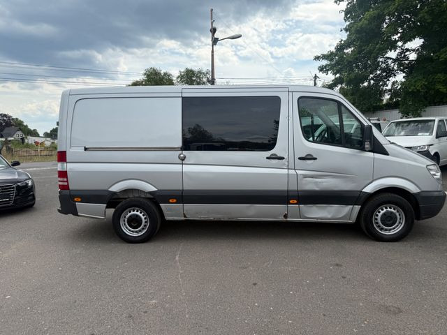 Mercedes-Benz Sprinter II Kasten 219 CDI Automatik - Малък ван: снимка 4 Mercedes-Benz Sprinter II Kasten 219 CDI Automatik - Малък ван: снимка 4
