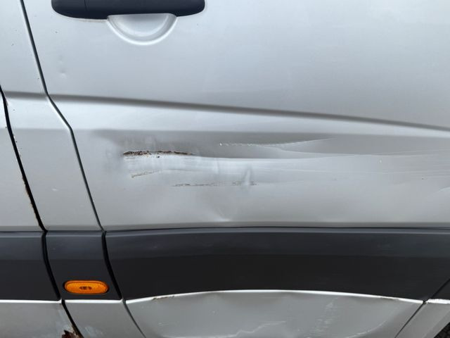 Mercedes-Benz Sprinter II Kasten 219 CDI Automatik - Малък ван: снимка 3 Mercedes-Benz Sprinter II Kasten 219 CDI Automatik - Малък ван: снимка 3