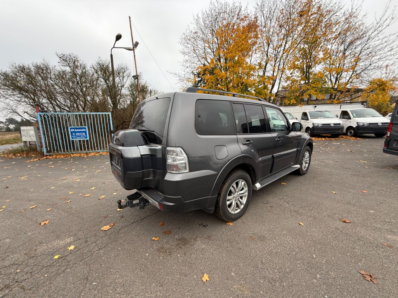 Mitsubishi Pajero 3,2 DI-D Edition 100 - Джип: снимка 4 Mitsubishi Pajero 3,2 DI-D Edition 100 - Джип: снимка 4