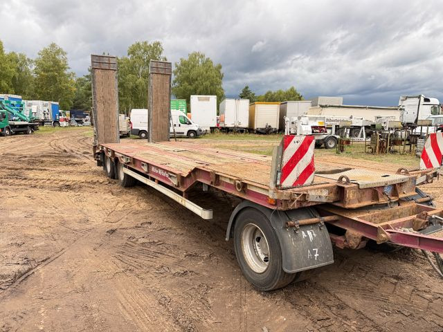 Müller-Mitteltal T 3 PROFI 30,0 - Нискорамна площадка ремарке: снимка 1 Müller-Mitteltal T 3 PROFI 30,0 - Нискорамна площадка ремарке: снимка 1