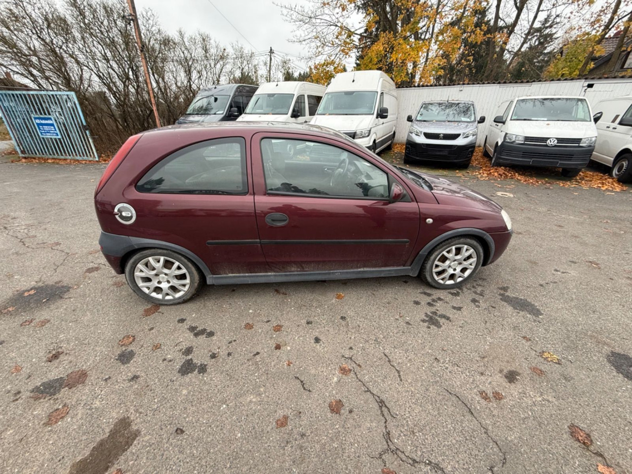 Opel Corsa 1.4 16V Elegance - Седан: снимка 3 Opel Corsa 1.4 16V Elegance - Седан: снимка 3
