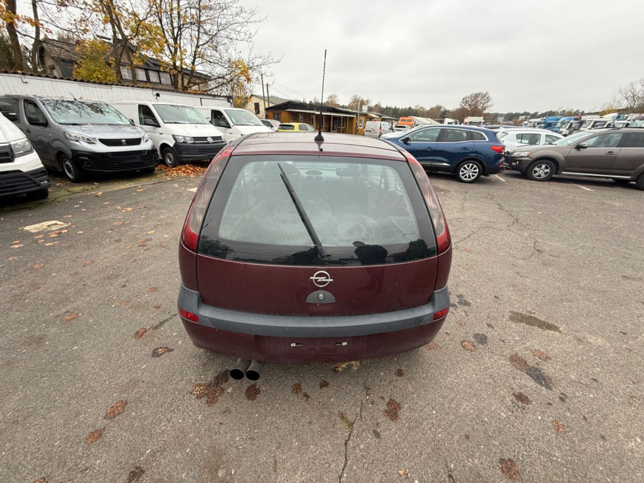 Opel Corsa 1.4 16V Elegance - Седан: снимка 5 Opel Corsa 1.4 16V Elegance - Седан: снимка 5