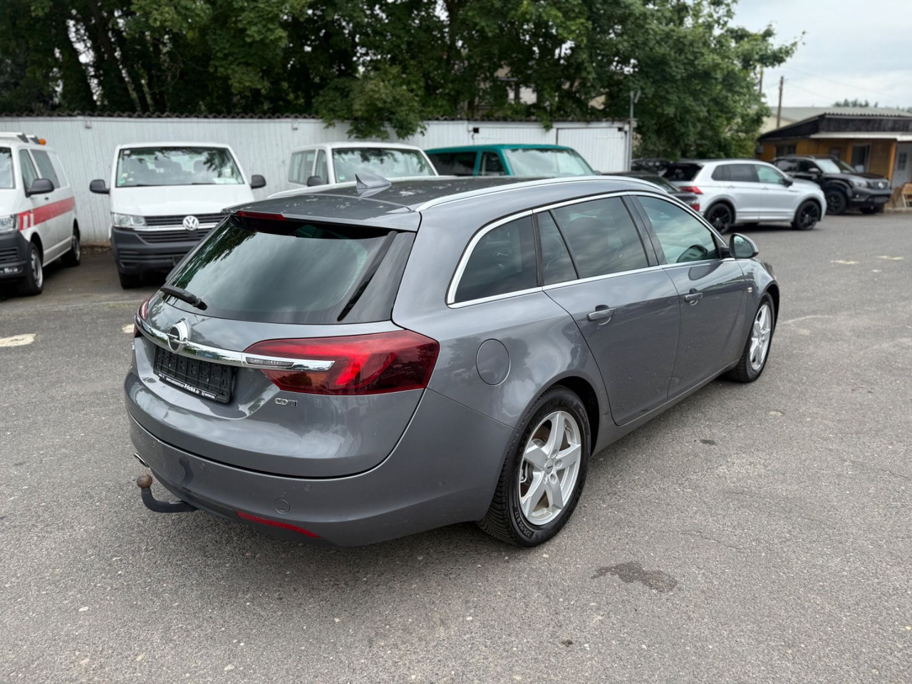 Opel Insignia A Sports Tourer Innovation - Комби: снимка 4 Opel Insignia A Sports Tourer Innovation - Комби: снимка 4