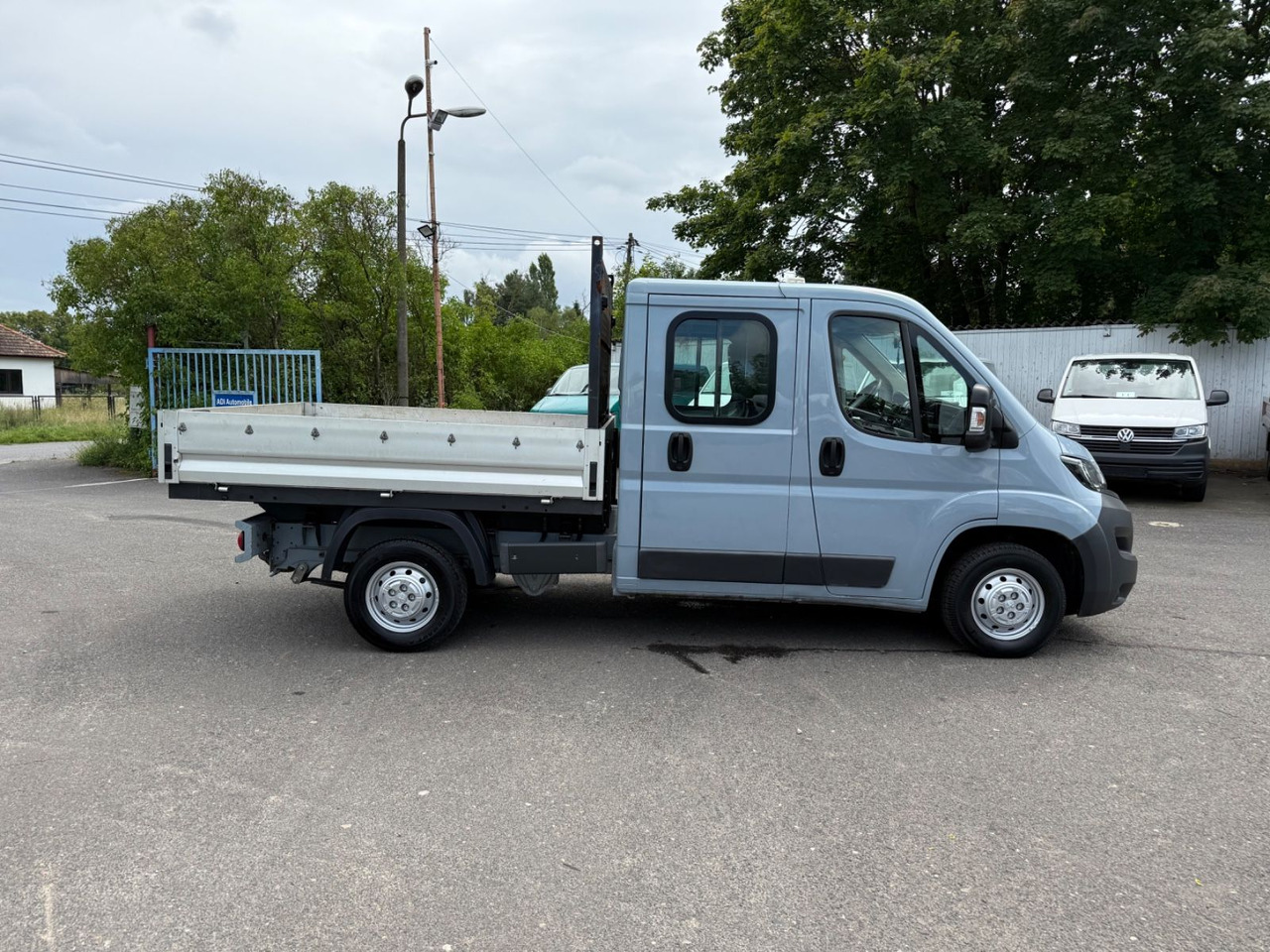 Peugeot Boxer Pritsche Doka. 333 L2 BlueHDi 110 - Бордови бус: снимка 3 Peugeot Boxer Pritsche Doka. 333 L2 BlueHDi 110 - Бордови бус: снимка 3