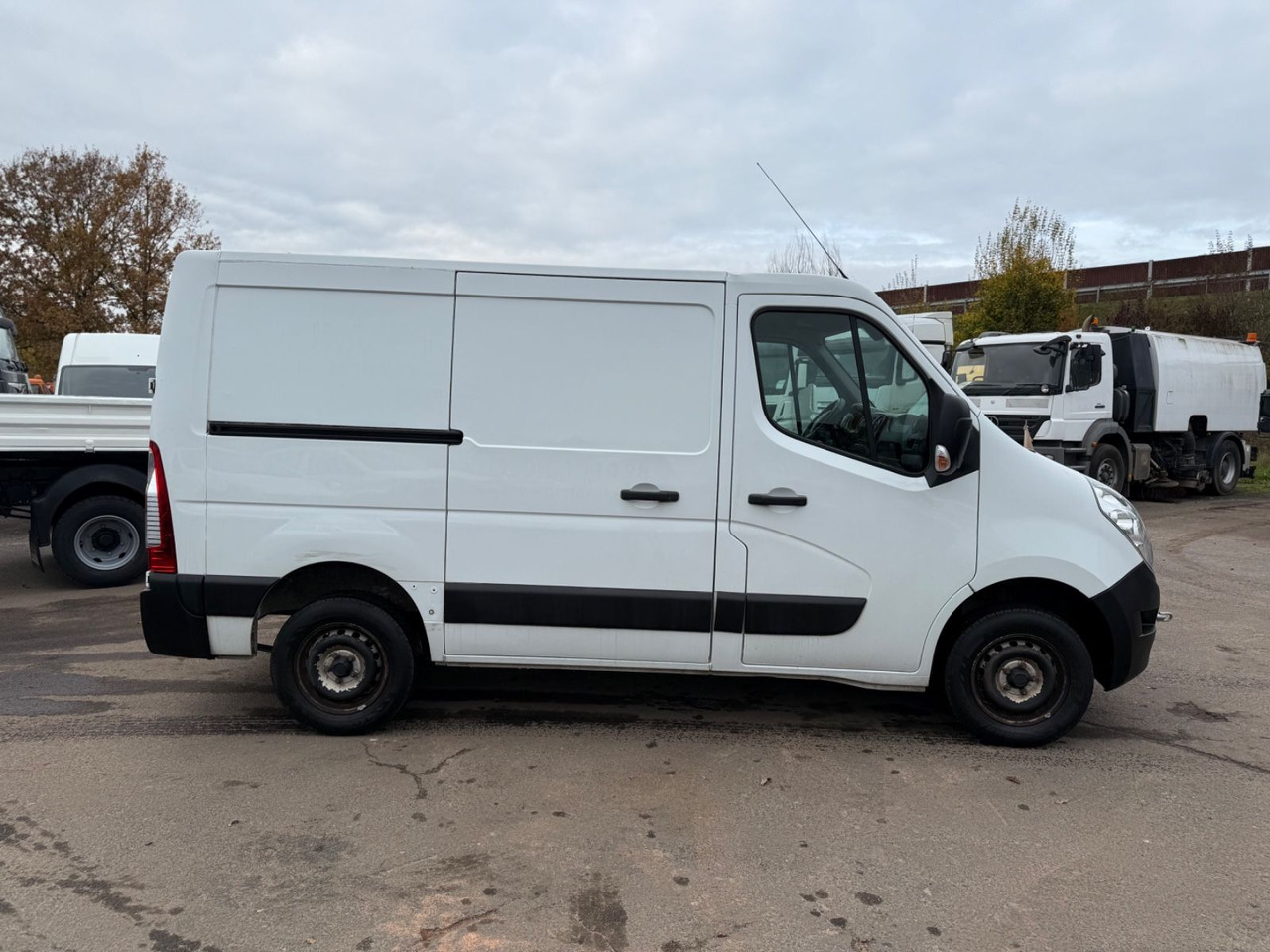 Renault Master III Kasten Ecoline DEFEKT!! - Малък ван: снимка 3 Renault Master III Kasten Ecoline DEFEKT!! - Малък ван: снимка 3