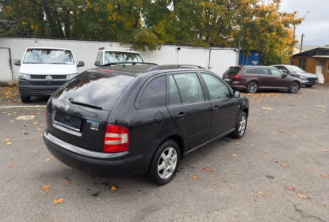 Skoda Fabia Combi Cool Edition - Комби: снимка 4 Skoda Fabia Combi Cool Edition - Комби: снимка 4