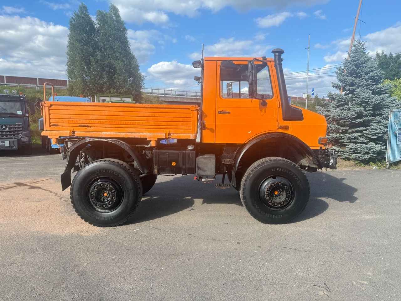 Unimog 2100 4x4 - Бордови камион: снимка 5 Unimog 2100 4x4 - Бордови камион: снимка 5