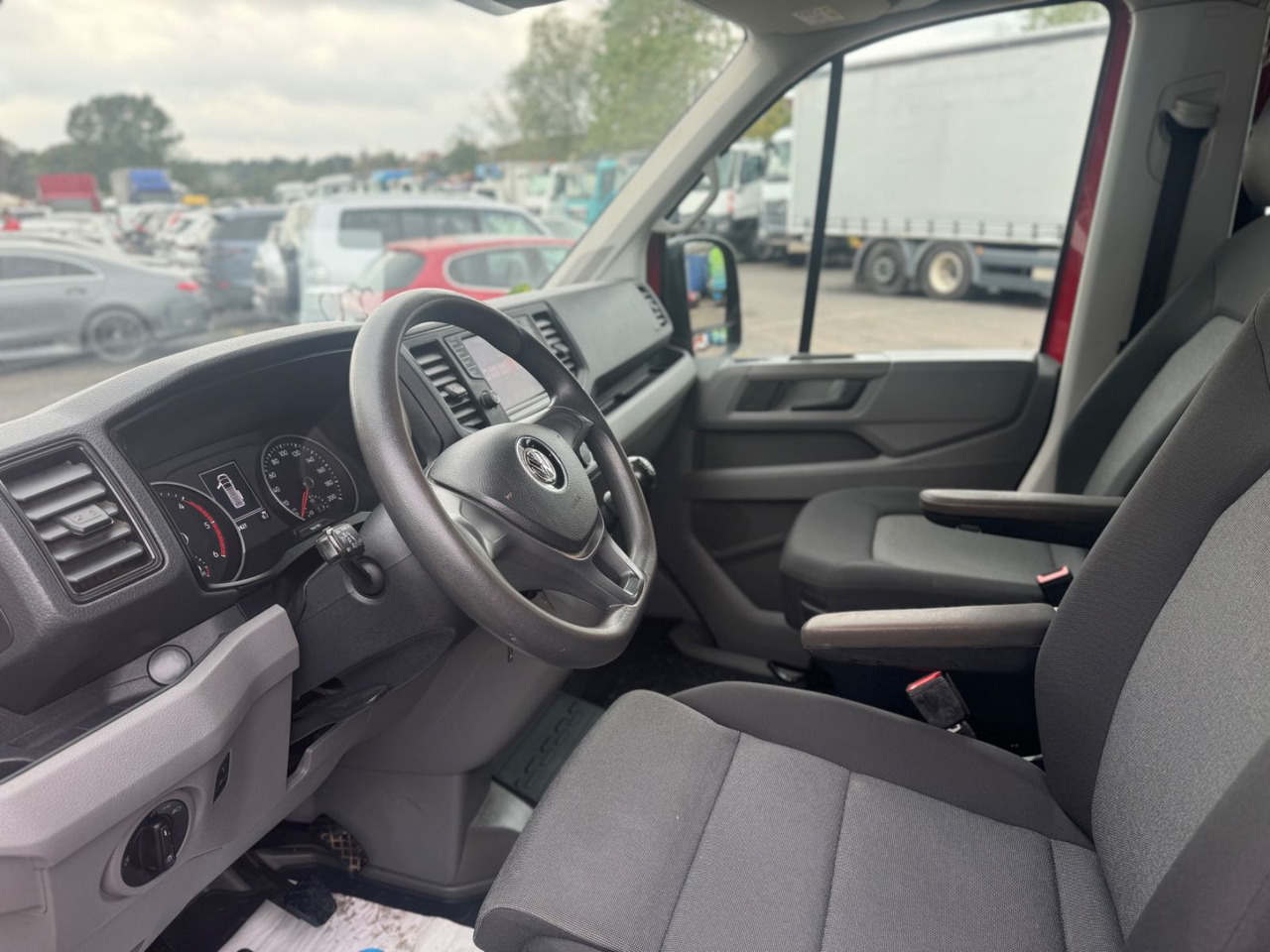 Товарен бус Volkswagen Crafter Kasten Kasten 35 lang Hochdach FWD: снимка 9