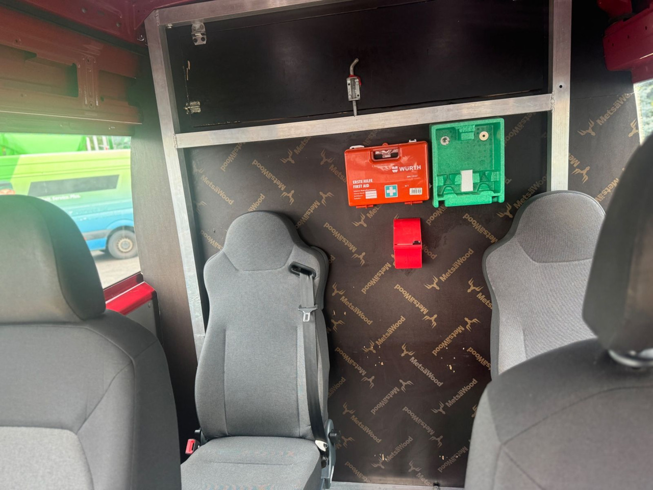 Товарен бус Volkswagen Crafter Kasten Kasten 35 lang Hochdach FWD: снимка 10