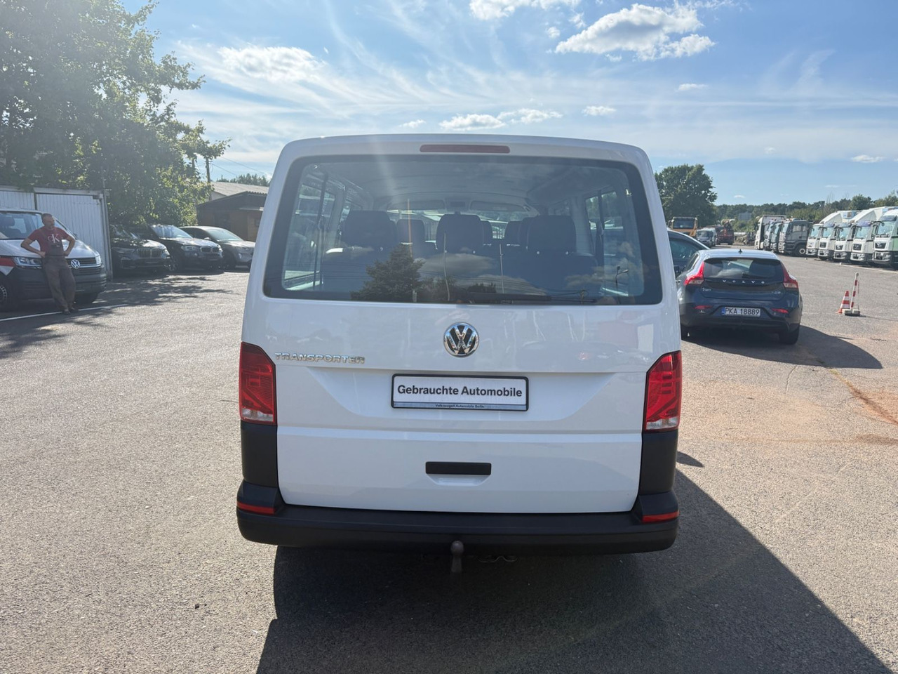 Volkswagen T6 Transporter Kombi lang 9 Sitzer - Пътнически бус: снимка 4 Volkswagen T6 Transporter Kombi lang 9 Sitzer - Пътнически бус: снимка 4