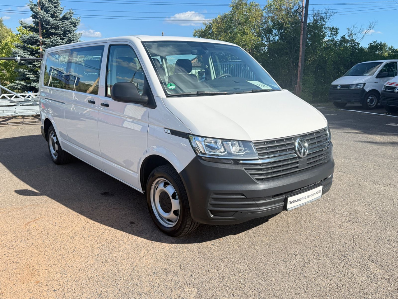 Volkswagen T6 Transporter Kombi lang 9 Sitzer - Пътнически бус: снимка 2 Volkswagen T6 Transporter Kombi lang 9 Sitzer - Пътнически бус: снимка 2