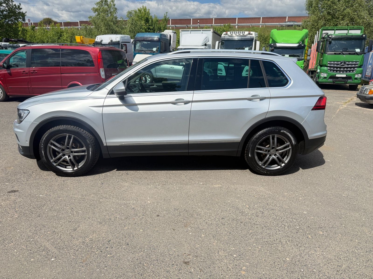 Джип Volkswagen Tiguan Highline BMT/Start-Stopp 4Motion: снимка 6