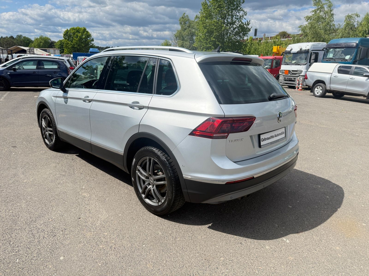 Volkswagen Tiguan Highline BMT/Start-Stopp 4Motion - Джип: снимка 5 Volkswagen Tiguan Highline BMT/Start-Stopp 4Motion - Джип: снимка 5