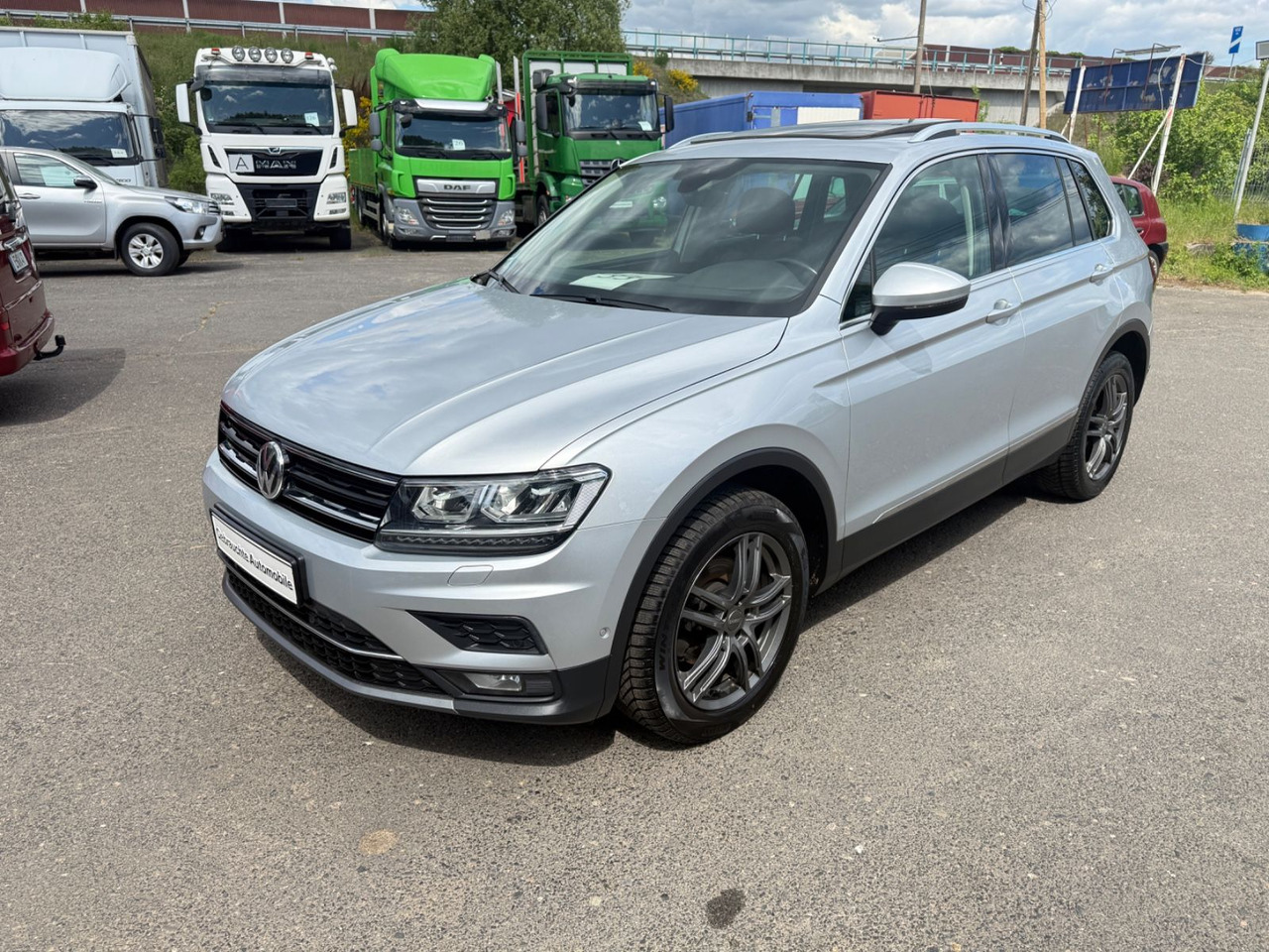 Volkswagen Tiguan Highline BMT/Start-Stopp 4Motion - Джип: снимка 3 Volkswagen Tiguan Highline BMT/Start-Stopp 4Motion - Джип: снимка 3