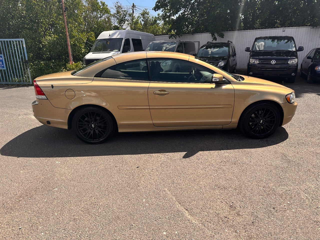 Volvo C70 Cabriolet 2.4 Kinetic Benzin/Flüssiggas - Лек автомобил: снимка 4 Volvo C70 Cabriolet 2.4 Kinetic Benzin/Flüssiggas - Лек автомобил: снимка 4