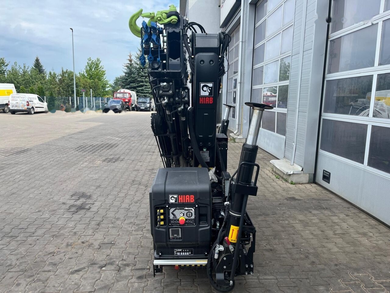 HIAB 082 B-3 HiDuo - Кран за камион: снимка 3 HIAB 082 B-3 HiDuo - Кран за камион: снимка 3